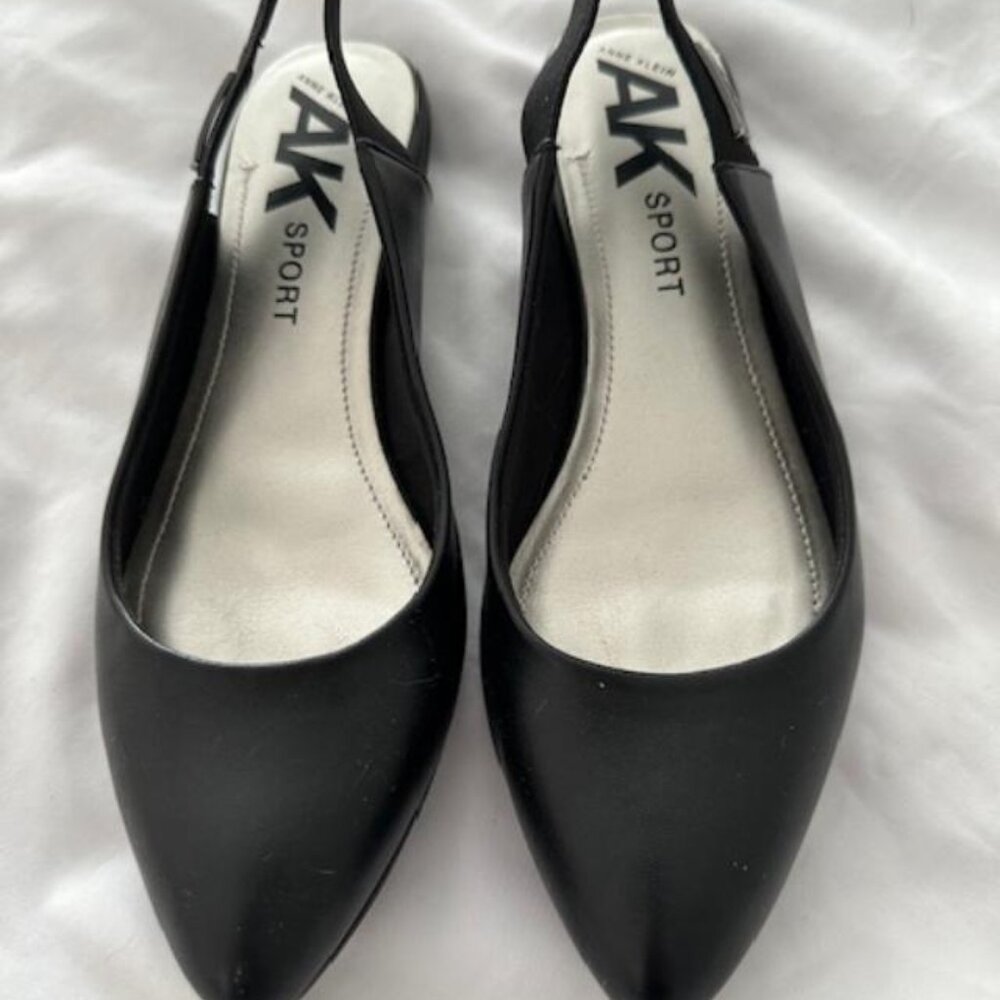 Anne Klein AK Sport Sling Back Flats Closed Toe size 8.5M Soft Black Shoes